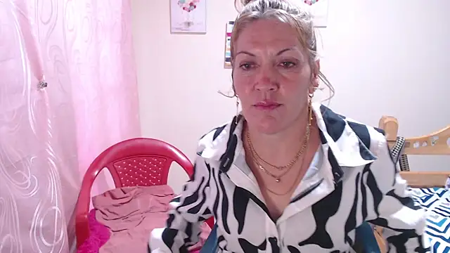 juliachannelhot online show from 8, 5, 2026