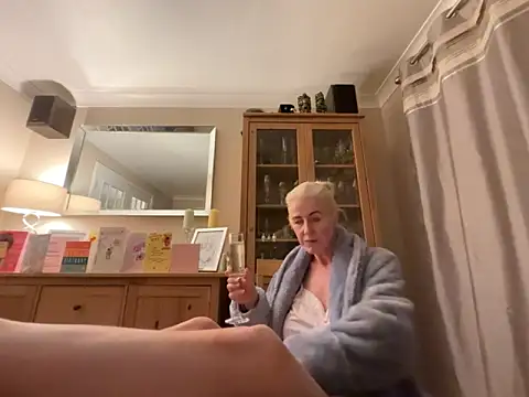 Laylaskyexx online show from 29, 4, 2026