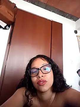 Wolfamara online show from 30, 4, 2026
