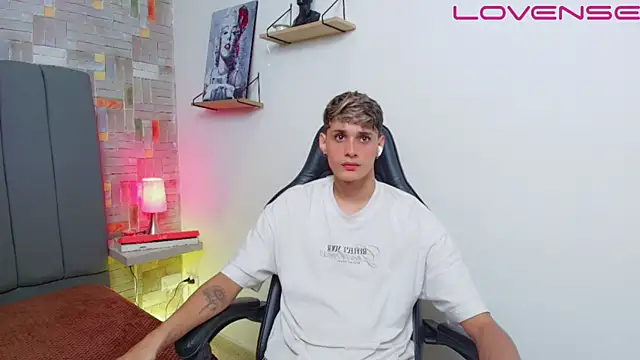 flaquito    online show from 22, 4, 2026
