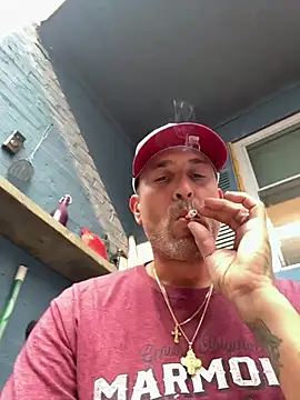 Snapshot of hitman13sal chatting on 14, 7, 2026 hitman13sal online show from 14, 7, 2026