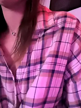 ulika 200419 online show from 4, 4, 2026