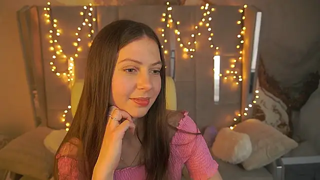 Snapshot of BabyLumi chatting on 25, 5, 2026 BabyLumi online show from 25, 5, 2026