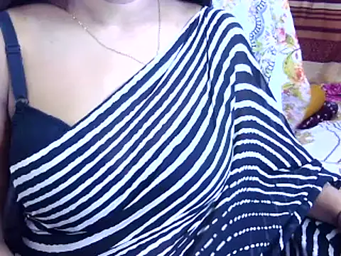 Noor Zarin online show from 4, 7, 2026