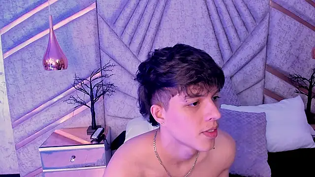 DamiaanXx online show from 23, 4, 2026