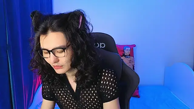 FormOverFear online show from 5, 4, 2026