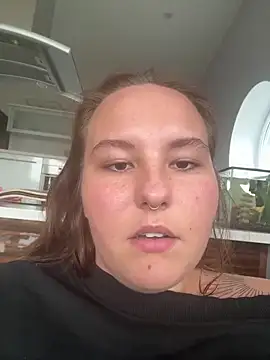 Snapshot of Hollpopss chatting on 14, 4, 2026 Hollpopss online show from 14, 4, 2026