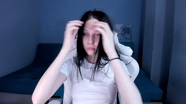 SugarBunny18 online show from 3, 7, 2026