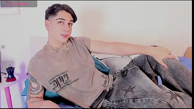 Thiago angel online show from 25, 4, 2026