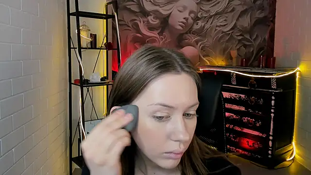MeganClapp online show from 18, 4, 2026