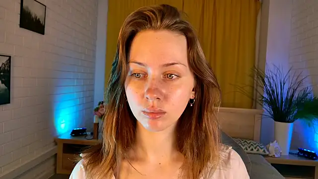 MeganClapp online show from 23, 4, 2026