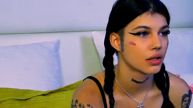 YasminnStorm online show from 10, 6, 2026