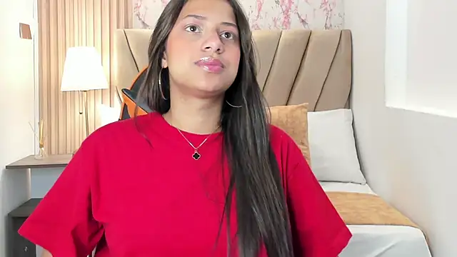 Snapshot of Atiena_ chatting on 8, 4, 2026 Atiena online show from 8, 4, 2026