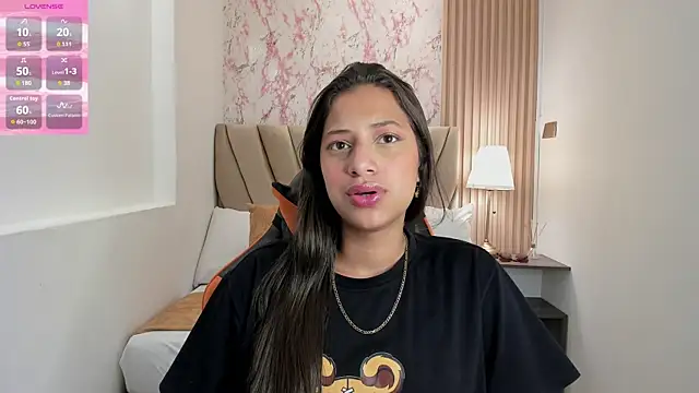 Snapshot of Atiena_ chatting on 15, 4, 2026 Atiena online show from 15, 4, 2026