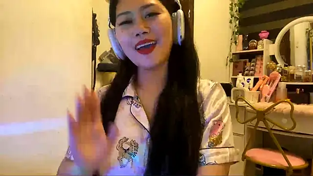 GlindaDejardin online show from 28, 4, 2026