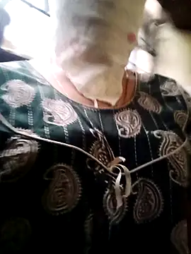 Snapshot of hotriya576599 chatting on 6, 4, 2026 hotriya576599 online show from 6, 4, 2026