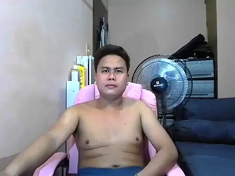 Snapshot of tipsy_butter chatting on 5, 7, 2026 tipsy butter online show from 5, 7, 2026
