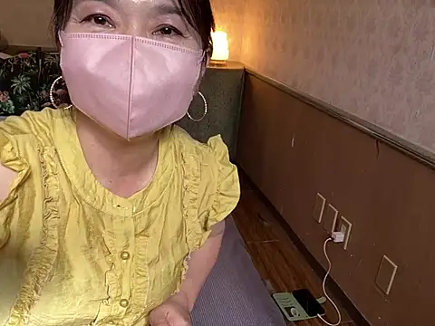 Snapshot of lemonade_madame chatting on 21, 6, 2026 lemonade madame online show from 21, 6, 2026