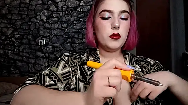 E thie online show from 21, 4, 2026