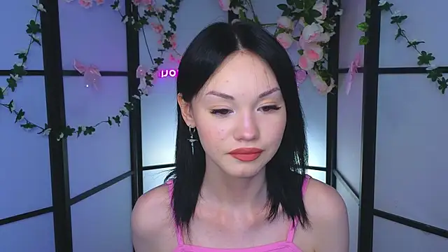 Snapshot of LilySparkls chatting on 12, 5, 2026 LilySparkls online show from 12, 5, 2026