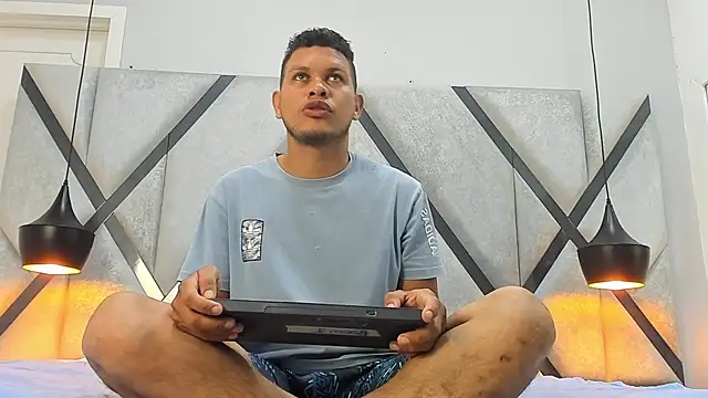 Snapshot of NohaBrooks chatting on 5, 4, 2026 NohaBrooks online show from 5, 4, 2026