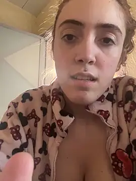 Snapshot of lilocababy chatting on 15, 4, 2026 lilocababy online show from 15, 4, 2026