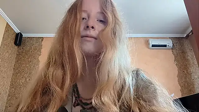 Snapshot of KateVibe_01 chatting on 12, 6, 2026 KateVibe 01 online show from 12, 6, 2026