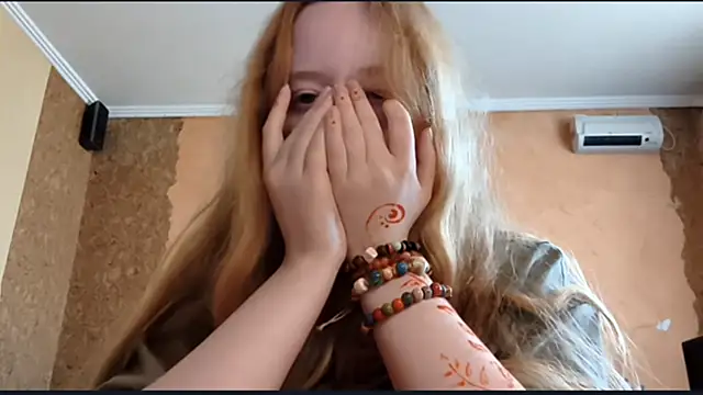Snapshot of KateVibe_01 chatting on 4, 7, 2026 KateVibe 01 online show from 4, 7, 2026