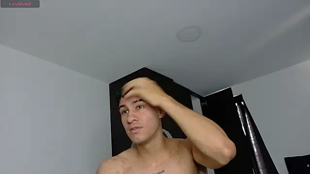 Snapshot of JakeMonroe chatting on 23, 4, 2026 JakeMonroe online show from 23, 4, 2026