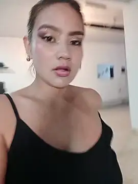 SANDY QUEEN online show from 14, 4, 2026