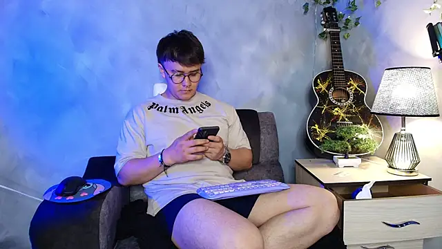 owen xxx online show from 5, 4, 2026