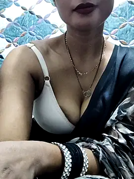 Snapshot of Neha_lovers chatting on 5, 4, 2026 Neha lovers online show from 5, 4, 2026