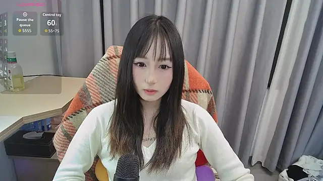 Snapshot of dd6237 chatting on 5, 4, 2026 dd6237 online show from 5, 4, 2026