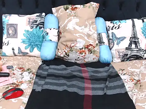 ChocolateClitt online show from 9, 4, 2026