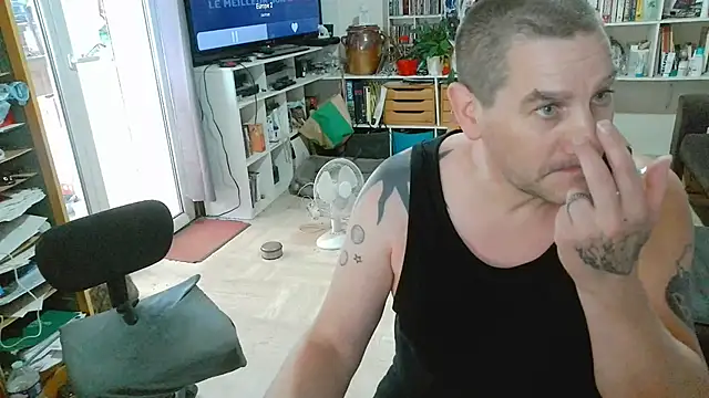 Snapshot of teddythebeer86 chatting on 2, 7, 2026 teddythebeer86 online show from 2, 7, 2026
