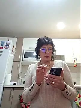 Snapshot of LaliaMia chatting on 3, 2, 2025 LaliaMia online show from 3, 2, 2025