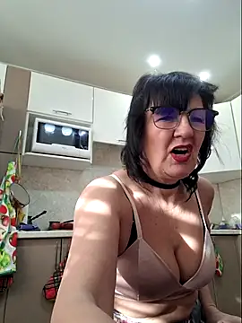 Snapshot of LaliaMia chatting on 19, 2, 2025 LaliaMia online show from 19, 2, 2025