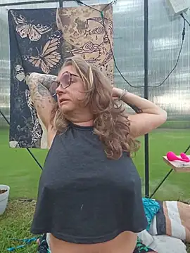 Snapshot of Blondejenn chatting on 10, 6, 2026 Blondejenn online show from 10, 6, 2026