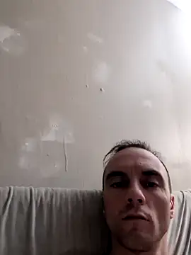 Snapshot of SemoLeo22 chatting on 13, 4, 2026 SemoLeo22 online show from 13, 4, 2026