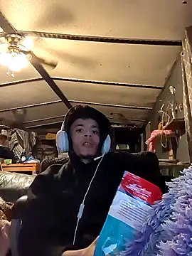 Snapshot of Bbcx2 chatting on 6, 4, 2026 Bbcx2 online show from 6, 4, 2026