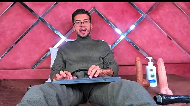 Snapshot of RodrigoColby2 chatting on 27, 6, 2026 RodrigoColby2 online show from 27, 6, 2026