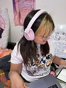 Snapshot of ZoeyDoll_ chatting on 28, 5, 2026 ZoeyDoll online show from 28, 5, 2026
