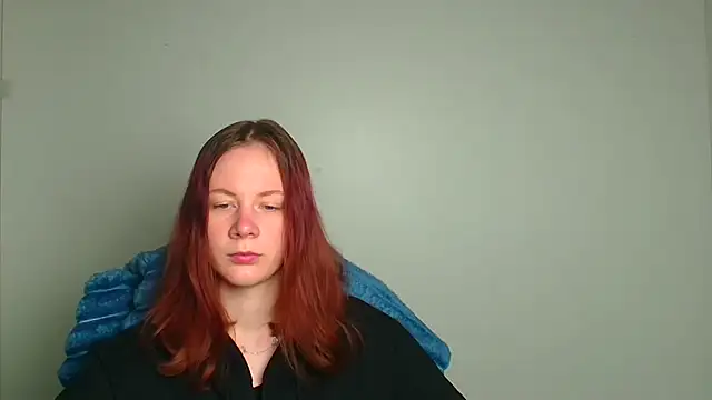 DarkSakuraa online show from 18, 4, 2026