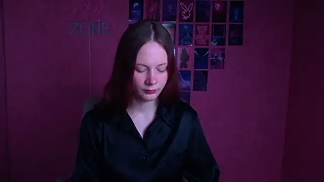 DarkSakuraa online show from 5, 5, 2026