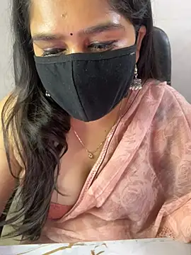 Snapshot of sarasofiaa_ chatting on 23, 5, 2026 sarasofiaa online show from 23, 5, 2026