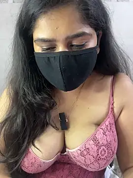 Snapshot of sarasofiaa_ chatting on 6, 6, 2026 sarasofiaa online show from 6, 6, 2026