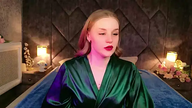 Snapshot of Molly_Voses chatting on 27, 5, 2026 Molly Voses online show from 27, 5, 2026