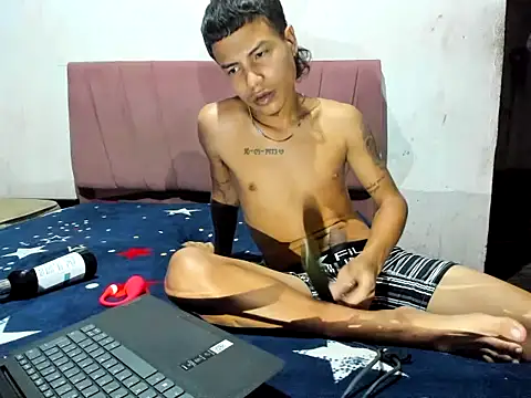 Snapshot of Junior_bebe chatting on 16, 4, 2026 Junior bebe online show from 16, 4, 2026