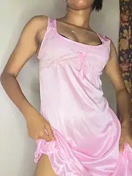 Snapshot of simran-cam chatting on 15, 4, 2026 simran-cam online show from 15, 4, 2026