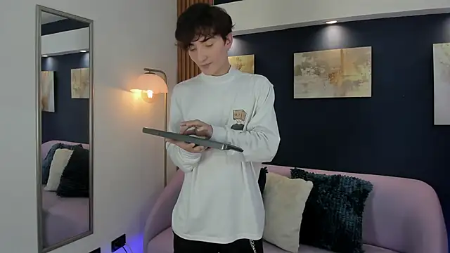 LumierNova online show from 18, 5, 2026